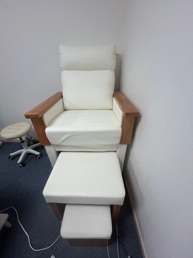 ネイルフットチェア