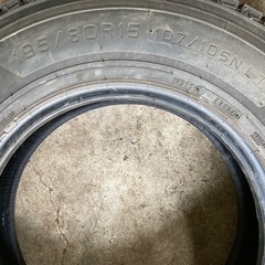 DUNLOP 195/80R15 24年製　冬タイヤの画像