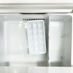 メルカリよりお得！【3ヵ月保証付き】Hisense ハイセンス 2ドア冷蔵庫 162L 2024年製 配送・設置込み！ KR0130の画像
