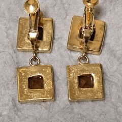 ALAVEUGLEITS イヤリング 金色×ジルコニアストーン アクセサリーの画像