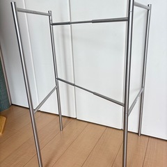 IKEA BROGRUND ブログルンド 伸長式タオルスタンドの画像