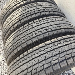 イボ付き❗️175/80/16冬ヨコハマの画像