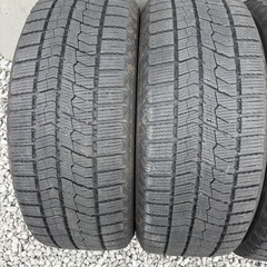 215/55/17冬トーヨーの画像