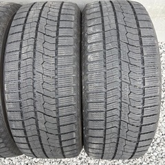 215/55/17冬トーヨーの画像
