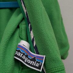 Patagonia フリースパーカー【子供のジュース代程度のお取引額】の画像