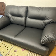 黒革ソファー【美品】の画像