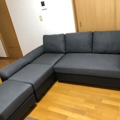 3人掛けソファーオットマン付きの画像