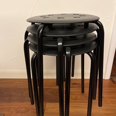IKEA イケア MARIUS スツール ブラック 黒　4つの画像