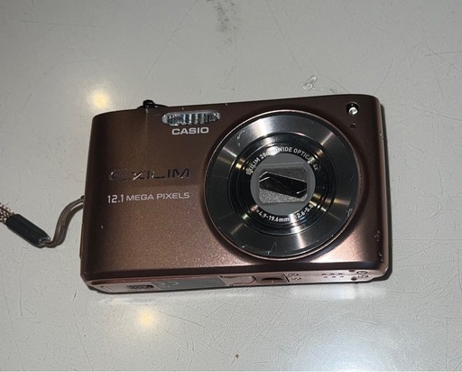 コンパクトデジタルカメラ CASIO EX-Z400