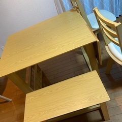 ニトリ　ダイニングテーブルセットの画像