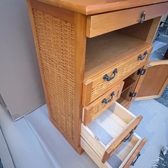 籐 ラタン キャビネット 収納棚 アジアン キッチン 台所 棚の画像