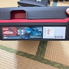 TD002GRDX 充電式インパクトドライバ フルセットの画像