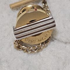 GIVENCHY ジバンシー ピンブローチ Pierre Cardin カフスの画像