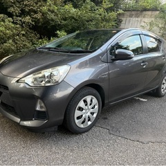 車検9年1月！トヨタ アクア 綺麗！ナビ/Bluetooth/バックカメラ/ETC/11万キロ代！の画像