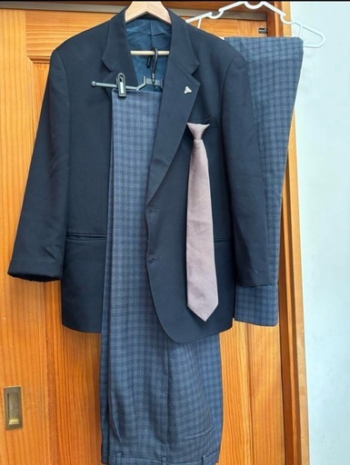 桜木中学校　
男子制服一式　ネクタイ付き　夏冬ズボン