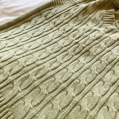 レディース ケーブルニットベスト グリーンの画像