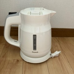 ピーコック　家庭用電気ケトル　WEK-08の画像