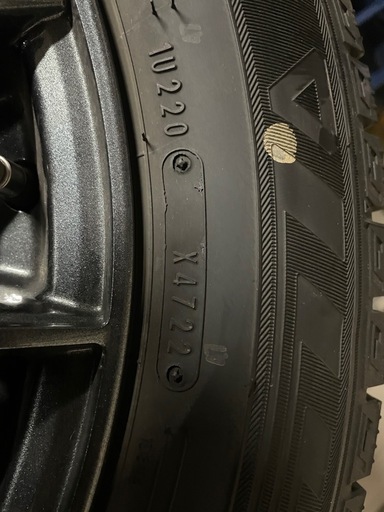 [バリ溝・2022年製]205/60R16 ヴォクシー ノア プリウスα スタッドレスタイヤセット バリ溝・2022年製]205/60R16 ヴォクシー ノア プリウスα スタッドレス