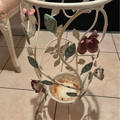 薔薇の傘立ての画像