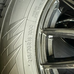 215/70R16 スタッドレスタイヤ　ホイールセット　2024年製　トランパス　エクストレイルの画像