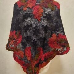 ストール　黒×赤の画像