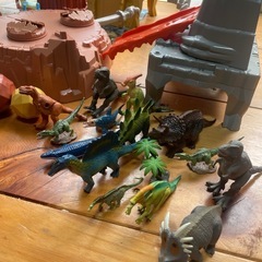 変形！ビッグフォールマウンテン　恐竜バトルキングダム　セット　恐竜フィギュア付きの画像