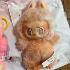 ラブブ　正規品の画像
