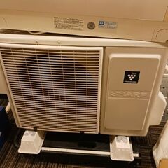 配達可!!ルームエアコン 14畳 シャープ SHARP 高濃度プラズマクラスター25000搭載・お掃除エアコン （14畳・100V対応） ホワイト系 E-EXシリーズ AY-E40EXの画像