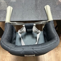 Inglesina Fast ベビーテーブルチェアの画像