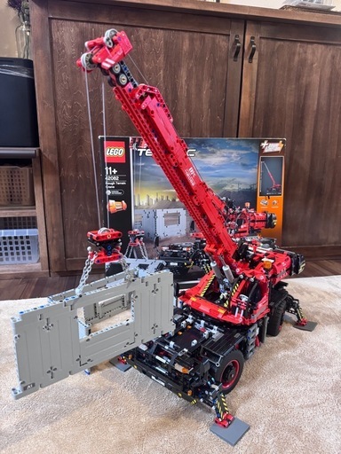 レゴ　 Technic 42082 クレーン　全地形対応型クレーン