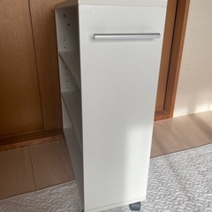 【美品】キャスター付き隙間ラックの画像