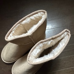 ムートンブーツの画像