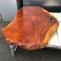 １枚板の飾り台。の画像