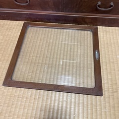 古い木のレトロな収納の画像