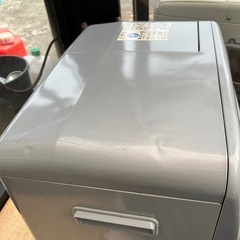 コロナ温風ヒーター2011年製の画像
