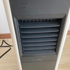 アイリスオーヤマ　大風量セラミックファンヒータースリムの画像