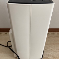 アイリスオーヤマ　大風量セラミックファンヒータースリムの画像