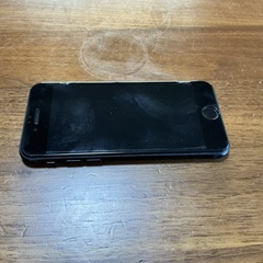 ☆おまけ多数☆最新IOS26.0.1☆早い者勝ち☆美品　iPhone SE3◇大容量128GBモデル◇ SIMフリー ☆の画像