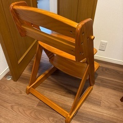 子ども用椅子の画像
