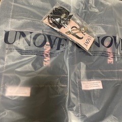 新品✨️UNOVEトートバッグ2点&ヘアクリップの画像