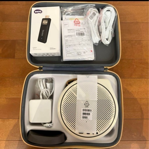 BenQ モバイルプロジェクター【GV30】