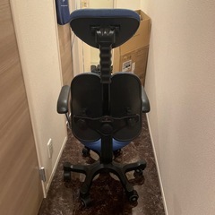 ニトリ デュオレスト オフィスチェアの画像