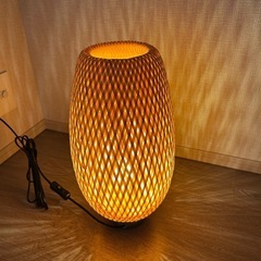 IKEAのテーブルランプ・ベッドランプ※電球付きの画像