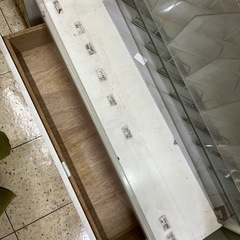 両面飾り棚(ガラス棚あり)の画像