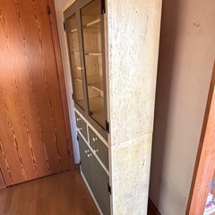 レトロ調食器棚(180×85×33cm)の画像