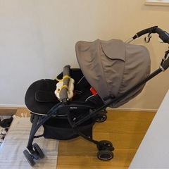 AB型ベビーカー　Aprika　ラクーナ　コンフォートの画像