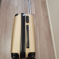 機内持込キャリーケースの画像