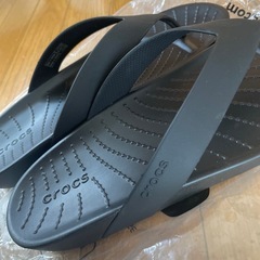 新品未使用　crocs ブラック スポーツサンダルの画像