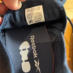 リーボック靴ネイビースリッポン22.5cmの画像