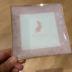 ピーターラビット ガラスの小皿ケーキ皿2枚の画像